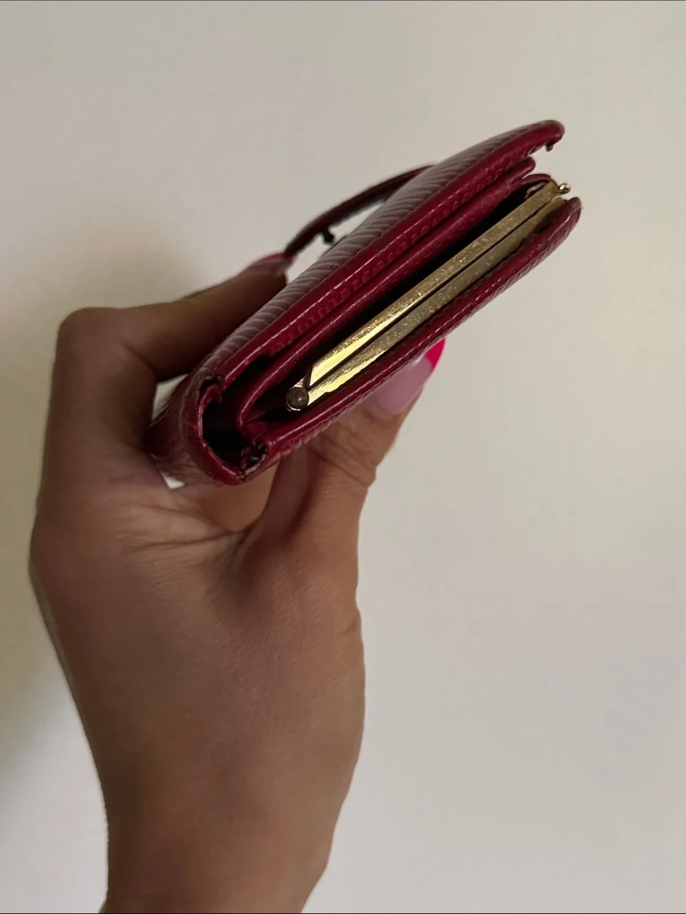 Louis Vuitton Red Epi Porte monnaie billets viennois kiss lock Wallet